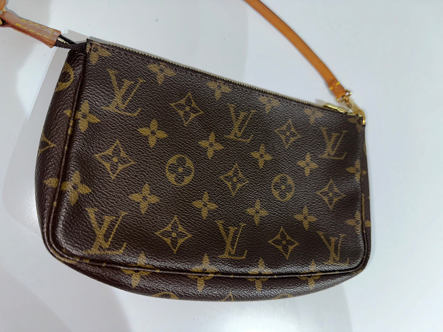 Louis Vuitton Pochette